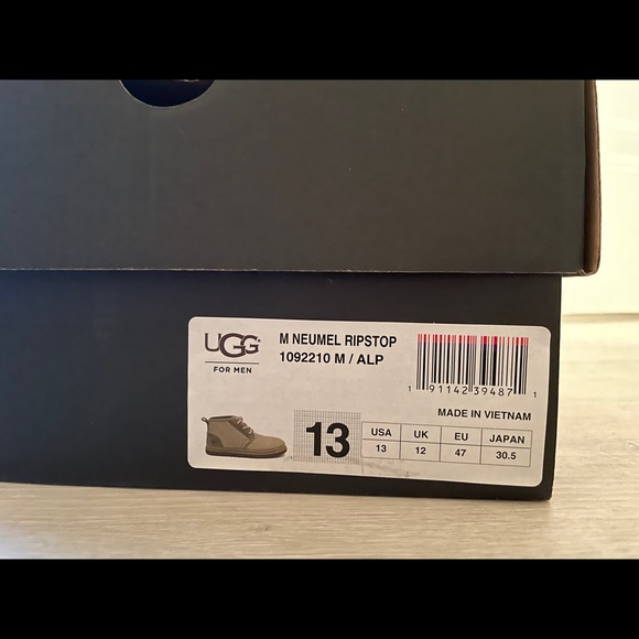 Mens Ugg sand color size 13 - Picture 4 of 7